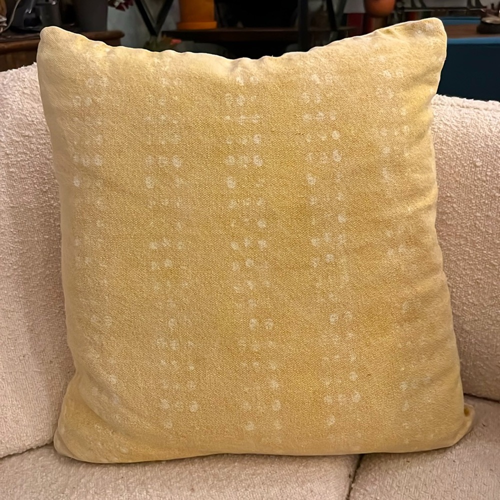 Ikat Linen Pillow 22”
